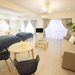 Palais Grace 301